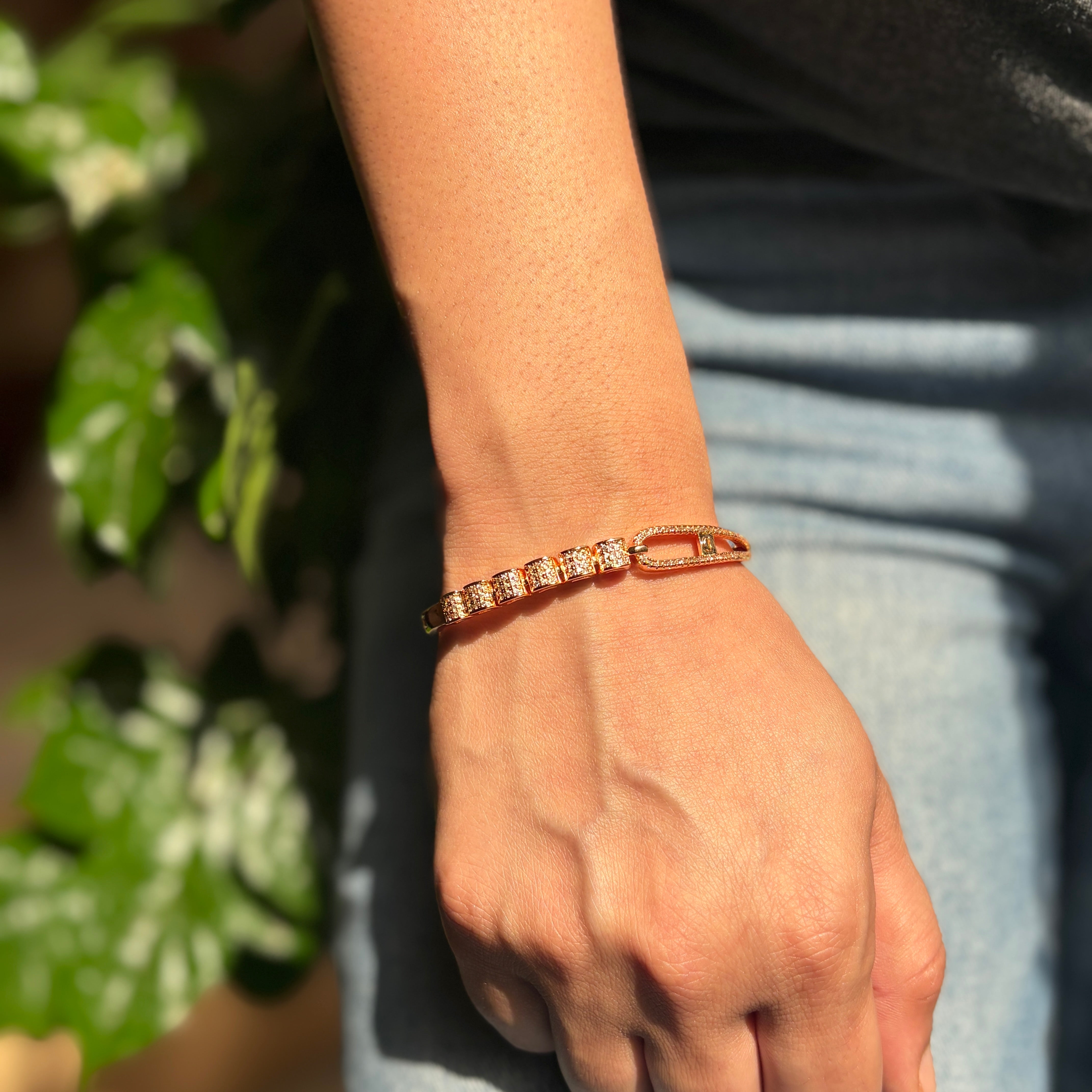Golden Serenity Kada