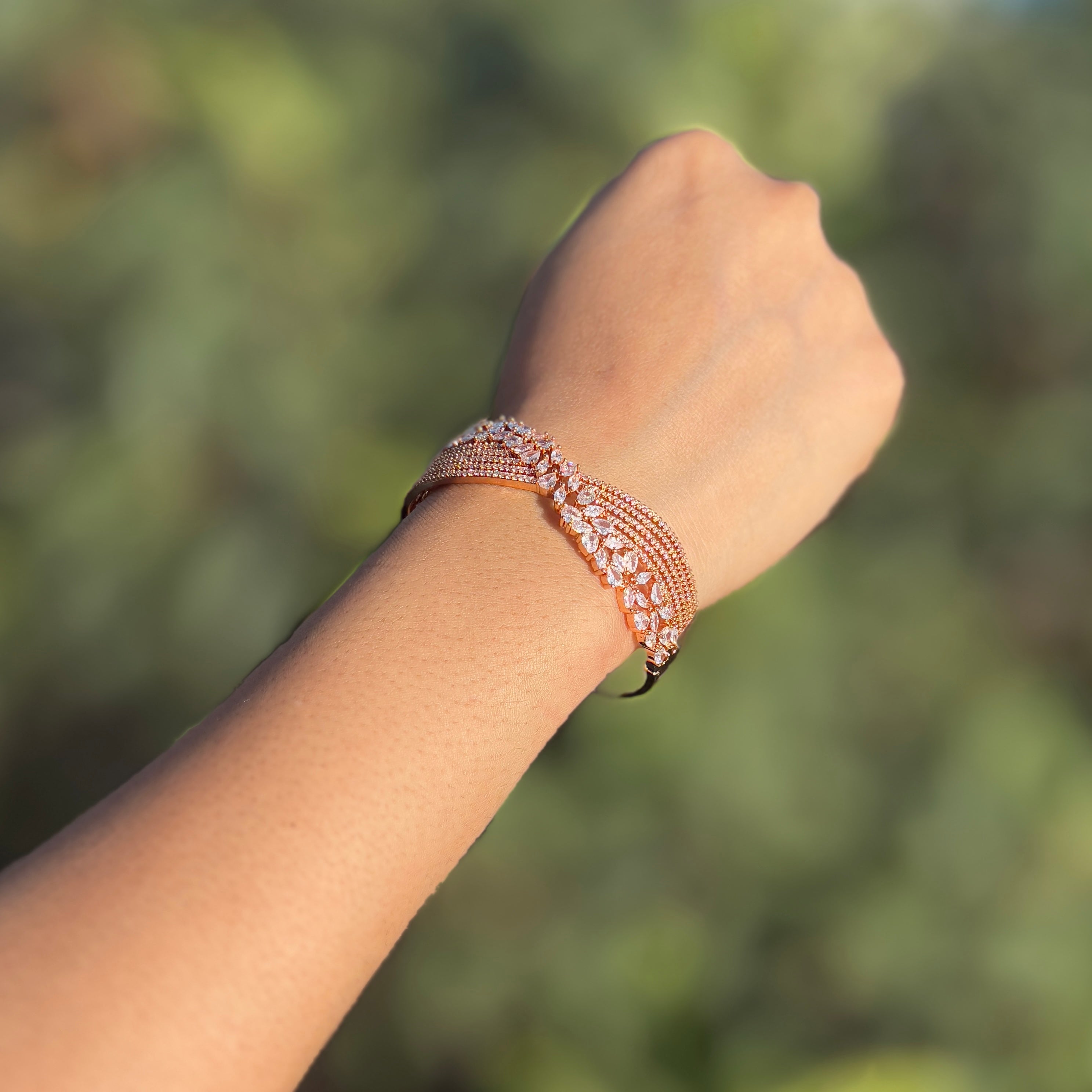 Moonstone Glow Kada