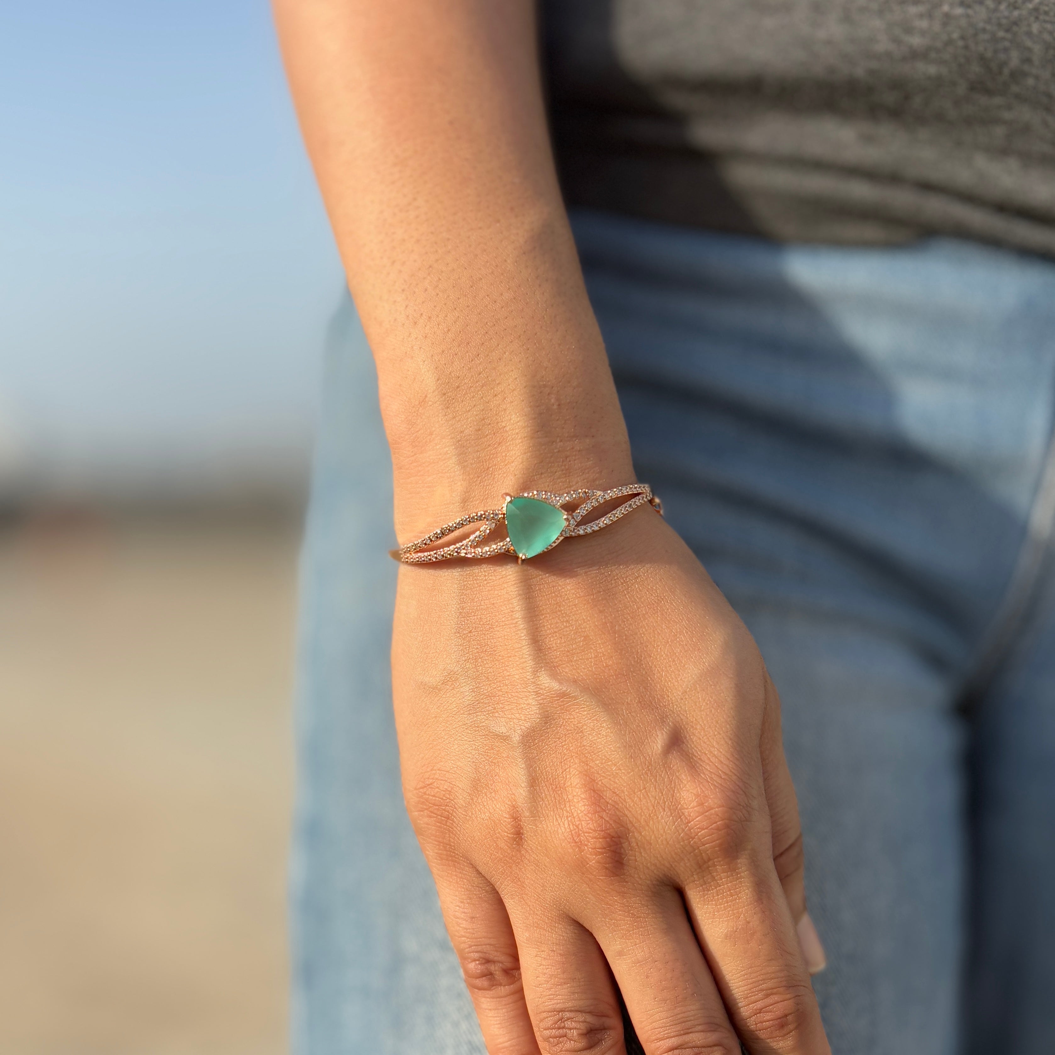 Aqua Elegance Kada