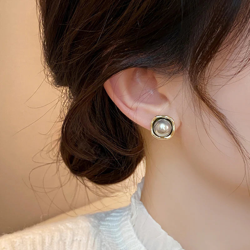 Smoky Pearl Earrings