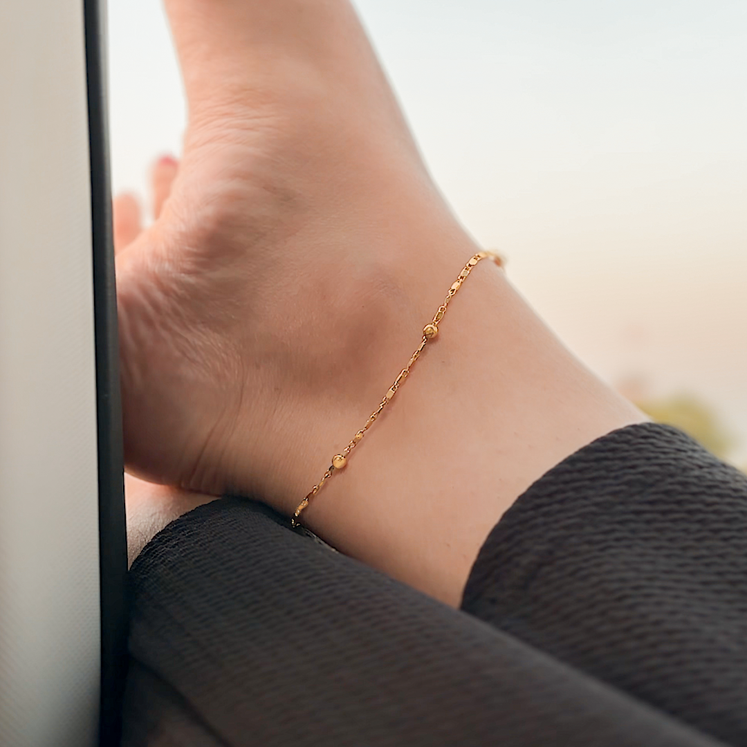 Minimal Bead Anklet